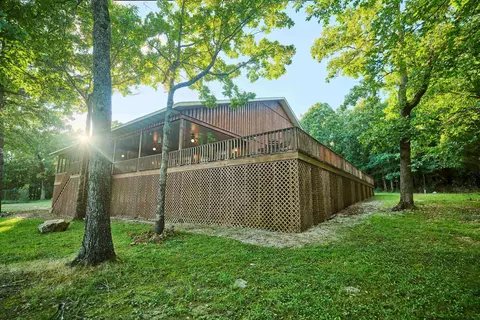 4 Kee Trl, Hardy, AR 72529