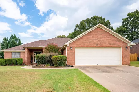 Exterior - 1660 Doe Trl, Conway, AR 72034 photo 1 of 7