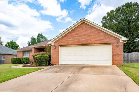 Exterior - 1660 Doe Trl, Conway, AR 72034 photo 3 of 7