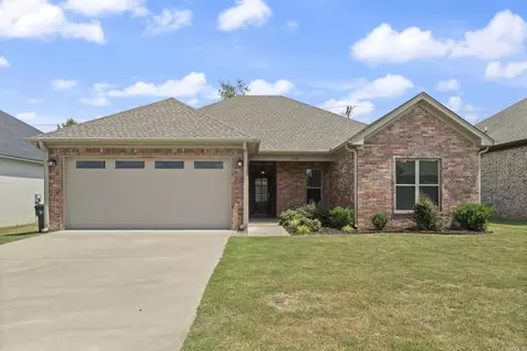 1530 Cherry Bark Dr, Conway, AR 72034 photo 1