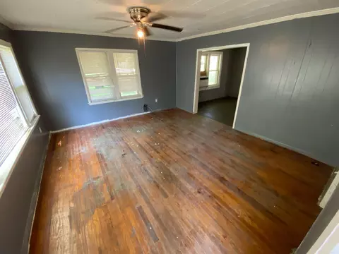 242 E Davis, Piggott, AR 72454 photo 6