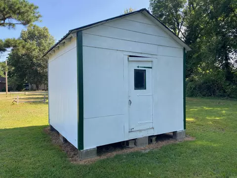242 E Davis, Piggott, AR 72454 photo 9