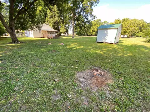 242 E Davis, Piggott, AR 72454 photo 11