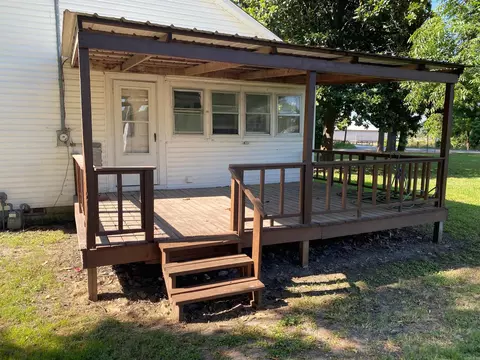242 E Davis, Piggott, AR 72454 photo 4