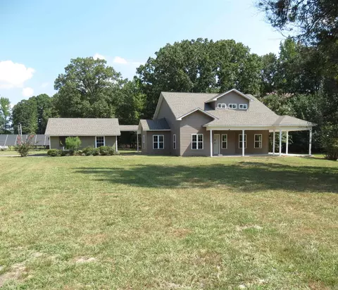 9233 Spring Lake Rd, Pine Bluff, AR 71603 photo 1