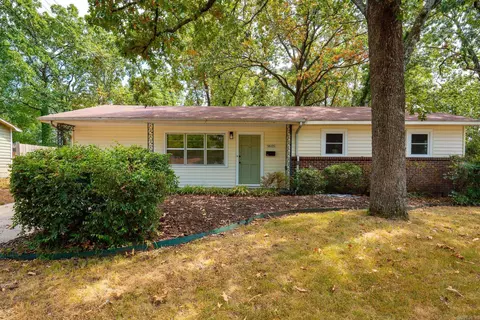 9605 Brooks Ct, Little Rock, AR 72205