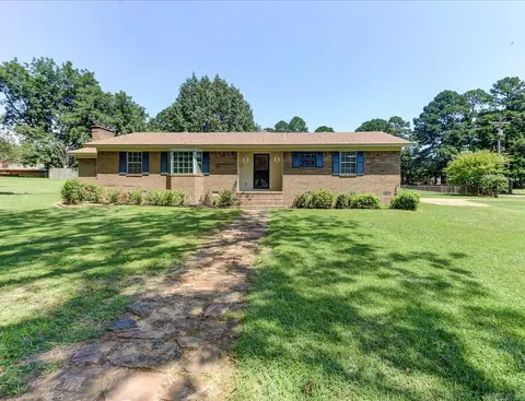 1616 Pine Bluff St, Malvern, AR 72104 photo 2