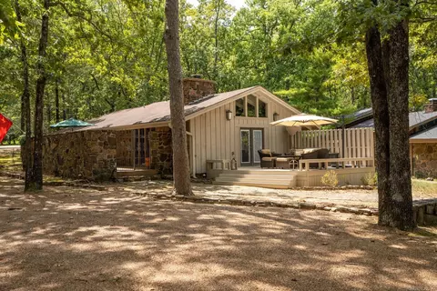 905 Lakeland Dr, Heber Springs, AR 72543