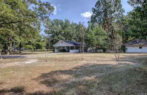 Exterior - 6531 Forrest Oak Dr, Pine Bluff, AR 71603 photo 8 of 10