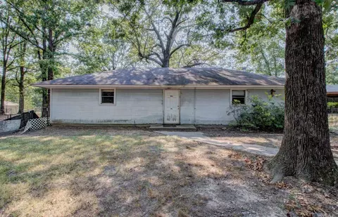 Exterior - 6531 Forrest Oak Dr, Pine Bluff, AR 71603 photo 5 of 10