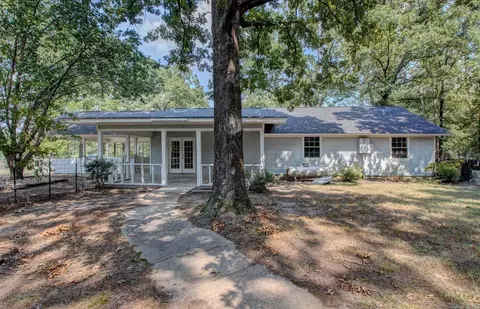 Exterior - 6531 Forrest Oak Dr, Pine Bluff, AR 71603 photo 3 of 10
