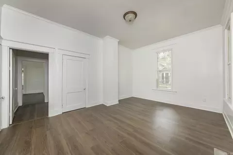 Living - 400 NE 1st St, England, AR 72046 photo 6 of 10