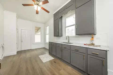 Entry Way - 400 NE 1st St, England, AR 72046 photo 2 of 2