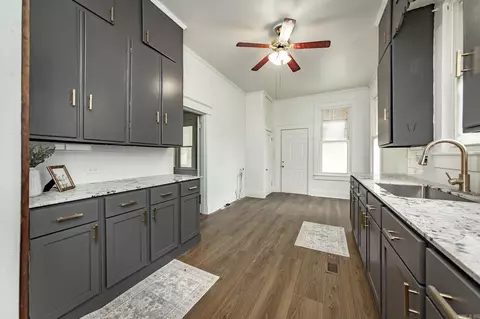 Entry Way - 400 NE 1st St, England, AR 72046 photo 1 of 2