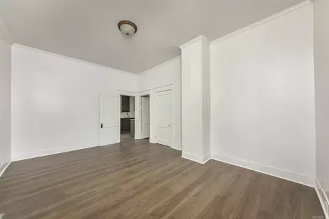 Living - 400 NE 1st St, England, AR 72046 photo 5 of 10