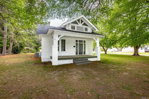 400 NE 1st St, England, AR 72046