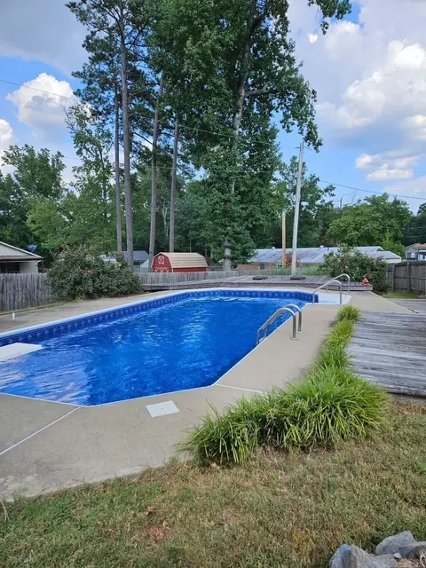 Exterior - 1910 Harmon Dr, Benton, AR 72015 photo 4 of 5