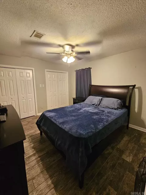 Bedroom - 1910 Harmon Dr, Benton, AR 72015 photo 1 of 3