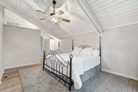 Bedroom - 2090 Tannenbaum Rd, Drasco, AR 72530 photo 4 of 5