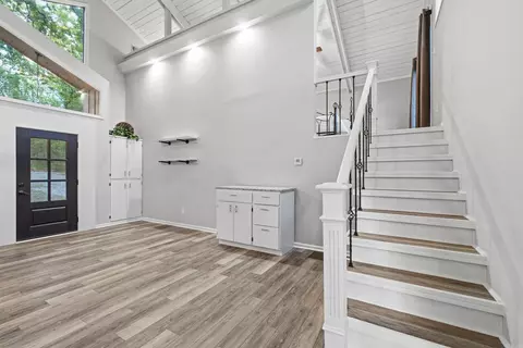 Entry Way - 2090 Tannenbaum Rd, Drasco, AR 72530 photo 3 of 3