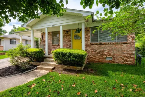 9802 Temple Dr, Little Rock, AR 72205