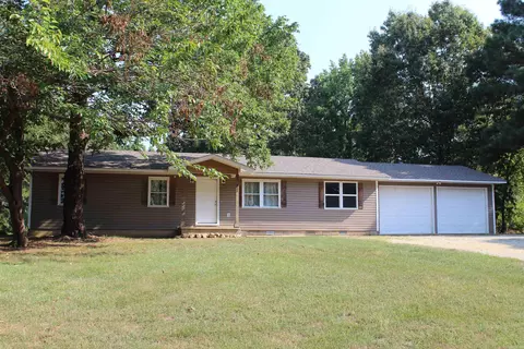 811 Thorne Dr, Paragould, AR 72450