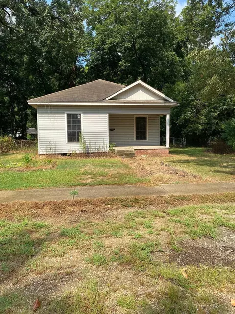 402 Elm St, Crossett, AR 71635