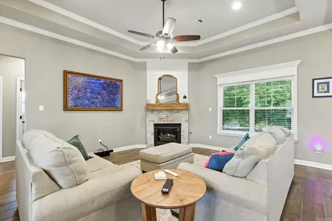 Living - 4046 Hampton Dr, Benton, AR 72019 photo 1 of 1
