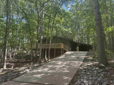 25 Carballo Ln, Hot Springs Village, AR 71909