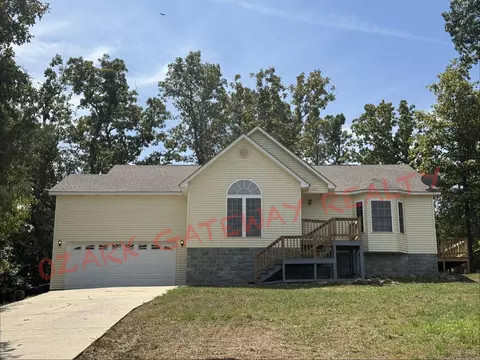 10 Pontotoc Trl, Cherokee Village, AR 72529