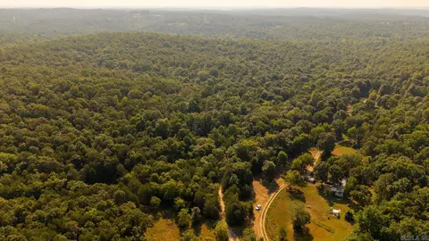 000 Calhan Cir, Clarkridge, AR 72623