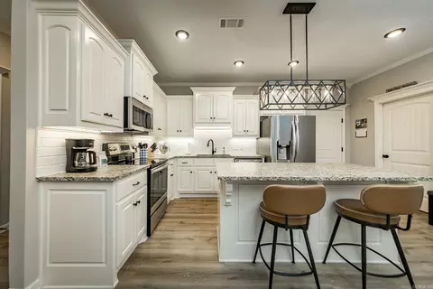 Kitchen - 6 Raspberry Ln, Cabot, AR 72023 photo 1 of 3