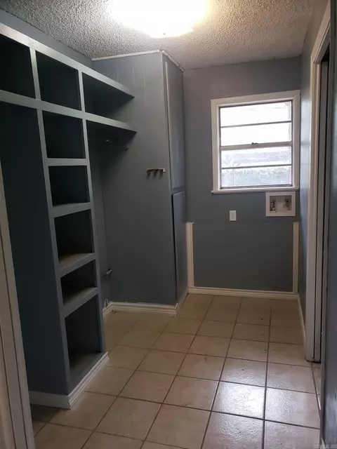 105 E Pine St, Lockesburg, AR 71846 photo 5