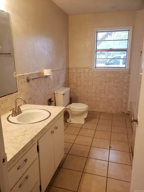 105 E Pine St, Lockesburg, AR 71846 photo 6