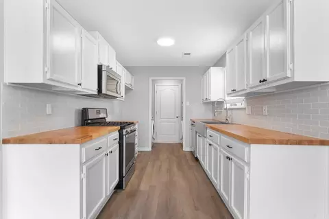 Entry Way - 2106 Raintree Dr, Bryant, AR 72022 photo 1 of 1