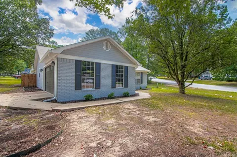 Exterior - 2106 Raintree Dr, Bryant, AR 72022 photo 2 of 7