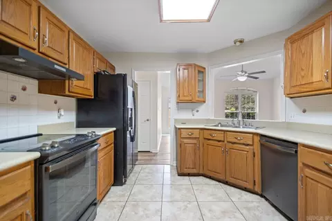 Kitchen - 2976 Spring Ct, Mabelvale, AR 72103 photo 3 of 5