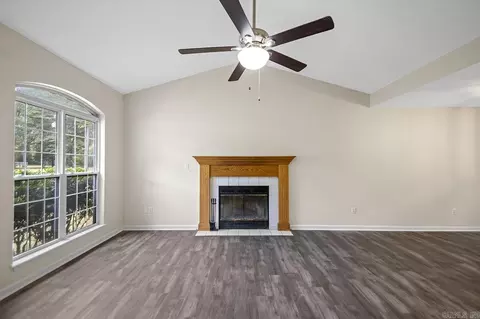 Living - 2976 Spring Ct, Mabelvale, AR 72103 photo 2 of 4