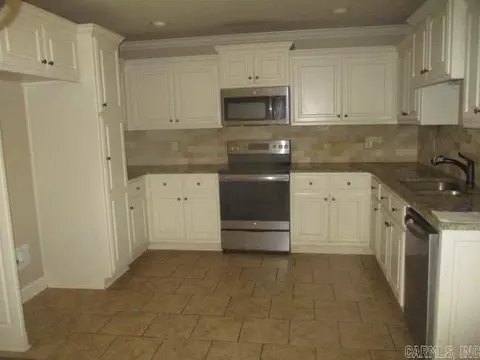 Kitchen - 43 Sierra Dr, Austin, AR 72007 photo 1 of 1