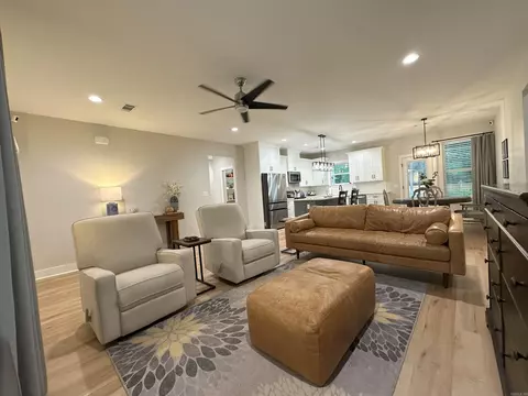 409 Latimer Dr, Benton, AR 72015 photo 4