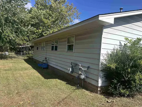 2103 Tyler St, Conway, AR 72034 photo 2