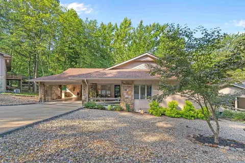 2 Charnela Ln, Hot Springs Village, AR 71909