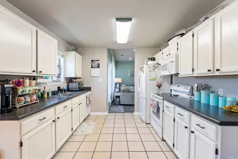 Kitchen - 14 Ruby June, Vilonia, AR 72173 photo 1 of 4