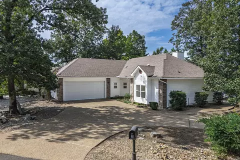 3 Disfrutar Ln, Hot Springs Village, AR 71909