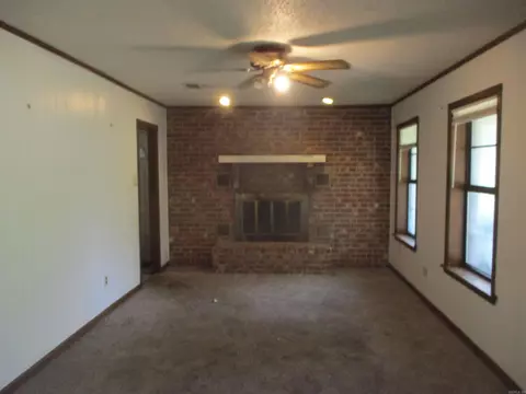 2611 Hixon Dr, Pine Bluff, AR 71603 photo 7