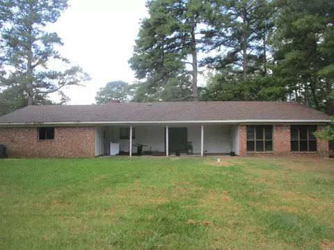 2611 Hixon Dr, Pine Bluff, AR 71603 photo 4