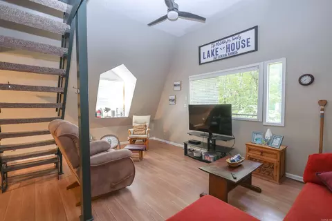 Living - 49 Fox Ln, Mount Ida, AR 71957 photo 1 of 2