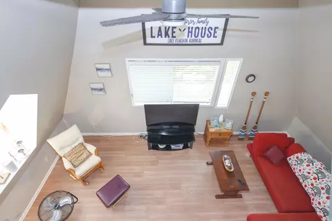 Living - 49 Fox Ln, Mount Ida, AR 71957 photo 2 of 2
