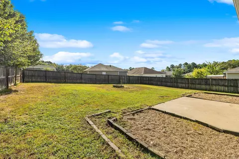 Exterior - 1202 Meadows Dr, Benton, AR 72019 photo 6 of 9