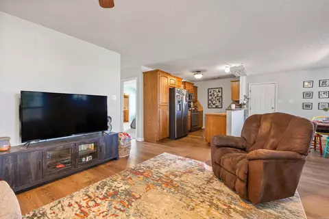 Living - 1202 Meadows Dr, Benton, AR 72019 photo 3 of 4